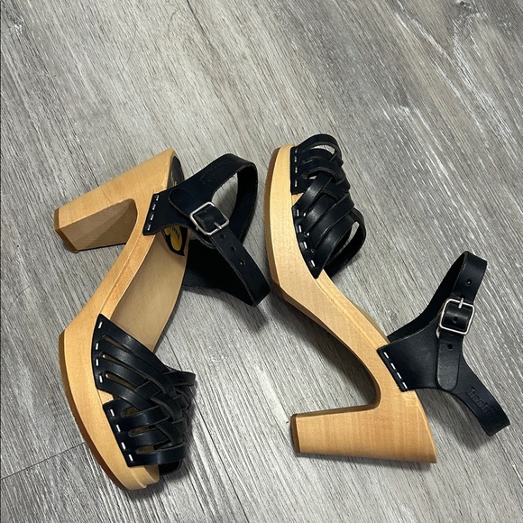 Swedish Hasbeens Shoes - Swedish Hasbeens Black Woven Leather Clog Sandals 37/ 6.5-7